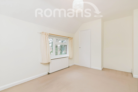 Queen Mary Avenue, Basingstoke, RG21 - Photo 3