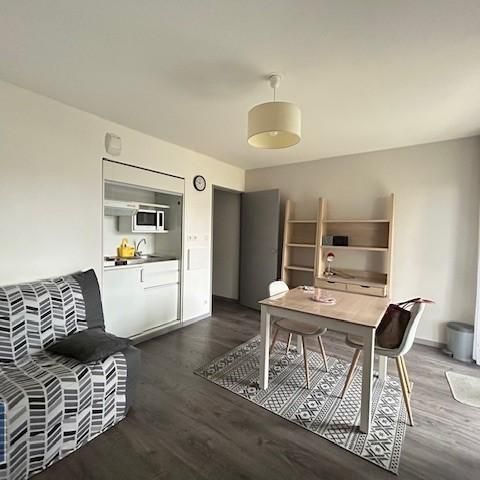 Location Appartement 1 pièce 23m² POITIERS 86000 - Photo 1