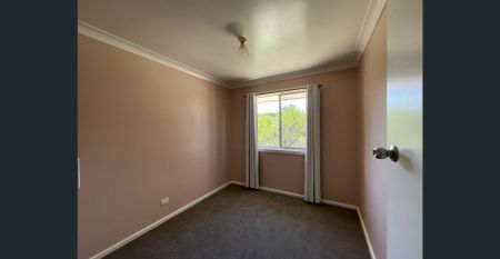 Tidy 3 bedroom home - Photo 4