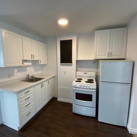 199.2 Wellington Street - 1 bed, 1 bath RENOVATED UNIT - Photo 1