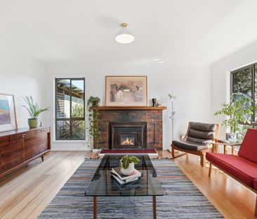 Charming 3-Bedroom House for Lease in Brighton - Photo 2