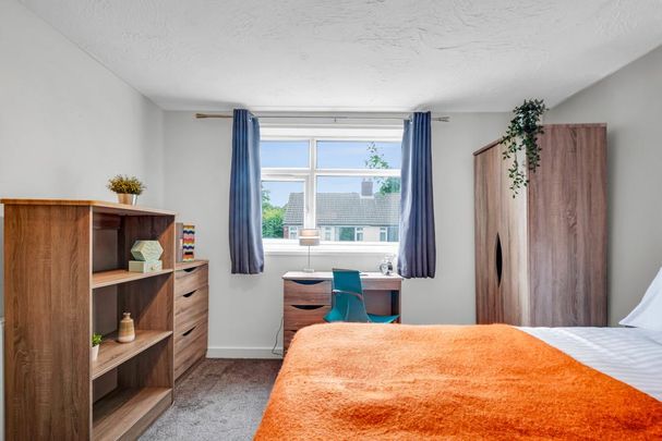 1 bedroom in a house share to rent - Photo 1