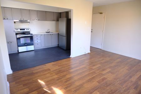 For Lease - 365 Elgin Court Unit# 3, Oshawa, Ontario - Photo 4