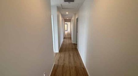 4 BEDROOMS - CROMWELL - Photo 3