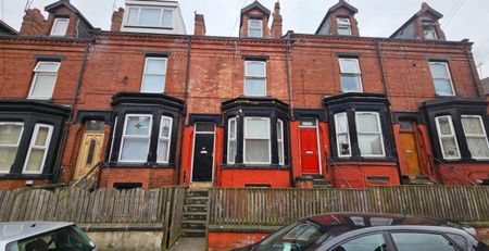 Flat 2, Linden Grove, Beeston, Leeds, LS11 6EY - Photo 5