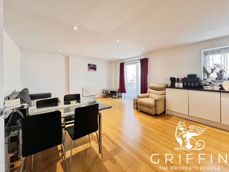 Pullman Square, Grays, RM17 - Photo 2