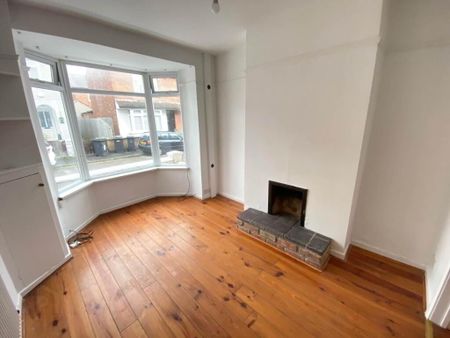 9 Clarendon Avenue, Bloomfield, Belfast, BT5 5JT - Photo 2