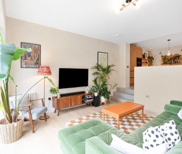 4 bedroom detached house to rent - Photo 3