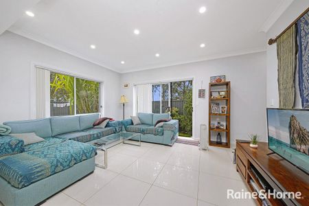 4 Bedroom Townhouse in Quiet Cul De Sac - Photo 3