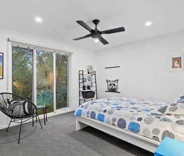 Spacious Family Living in the Heart of Barwon Heads - Photo 5