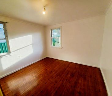 2-Bedroom Home in Vibrant Penrith - Your Peaceful Retreat awaits! - Photo 5