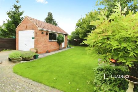 2 bedroom bungalow to rent Castle Drive, Northborough, Peterborough, Cambridgeshire, PE6 - Photo 4