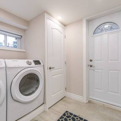 Bright and cozy basement apartment at Dupont & Christie - Photo 4