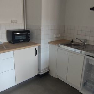 Location Appartement 1 pièce 36m² - Photo 2