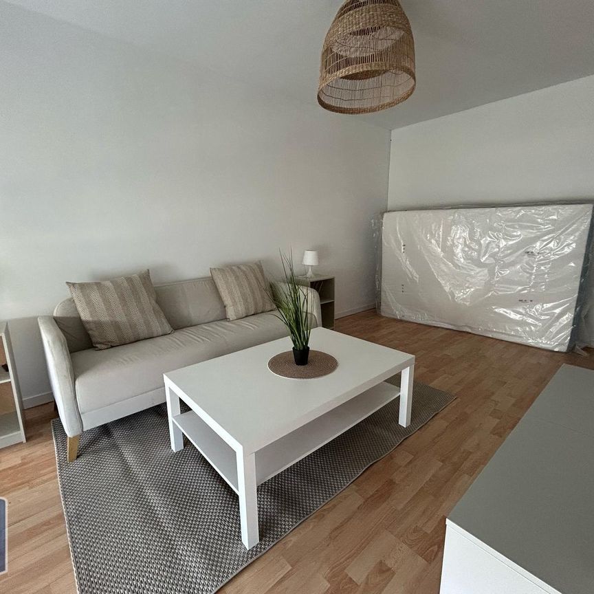 Location Appartement 1 pièce 20m² CHAMBRAY LES TOURS 37170 - Photo 1