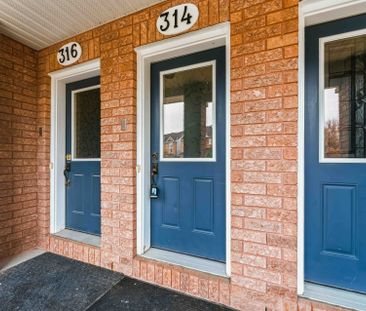 For Lease - 314 Tivoli Private Unit# 13, Cityview - Parkwoods Hills... - Photo 3