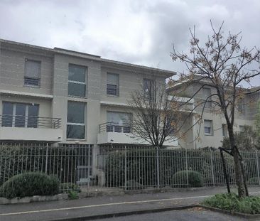 Location Appartement 2 pièces 45m² BOURG LES VALENCE 26500 - Photo 4