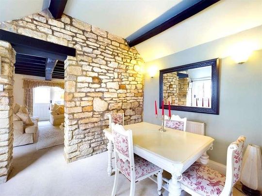 High Street, Moreton-in-marsh, GL56 - Photo 1