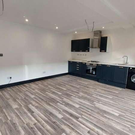 Woodford Green, IG8 - Photo 3