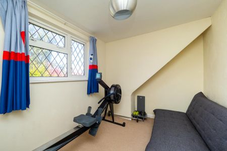 5 bedroom detached house to rent - Photo 5