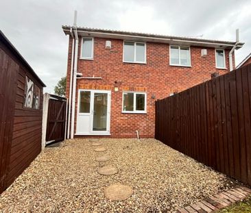 Semi-detached house to rent on - Photo 5