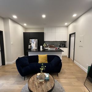 Plateau - Superbe Loft 3 1/2 Rénové - Photo 2