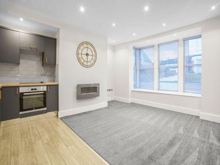 3 bedroom terraced house to rent - Photo 3