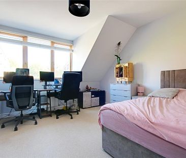 4 bedroom end of terrace house to rent - Photo 4