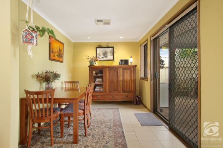 ENTERTAINERS DELIGHT - Photo 3