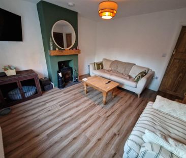 2 bedroom terraced house to rent - Photo 2