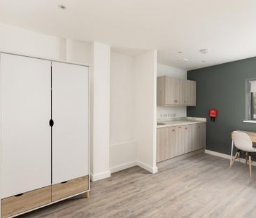 Studio to rent - Photo 1