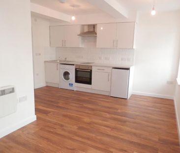 Studio to rent - Photo 3