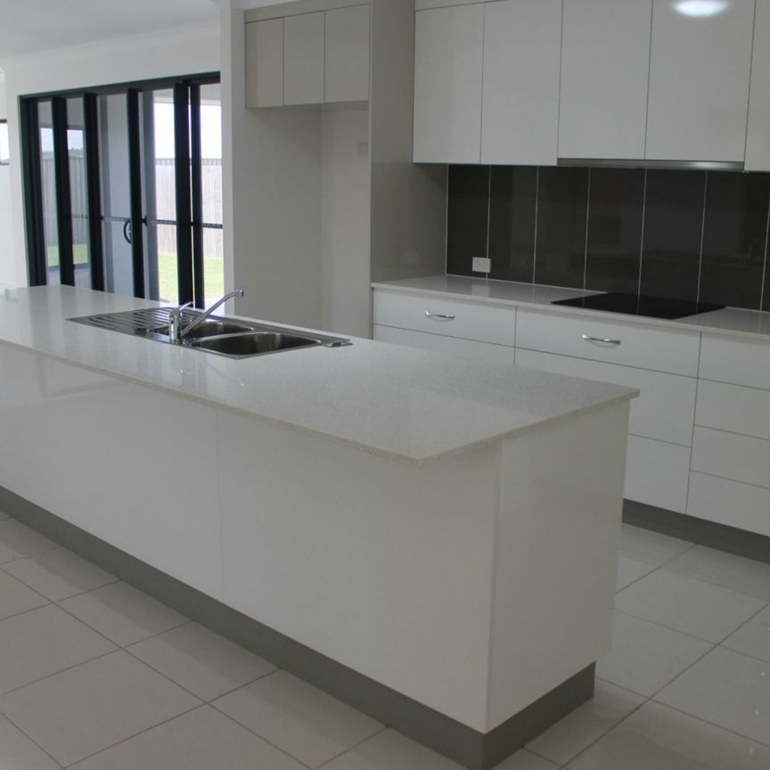 37 Tamron Drive, Mount Pleasant QLD 4740 - House For Rent | Domain - Photo 1