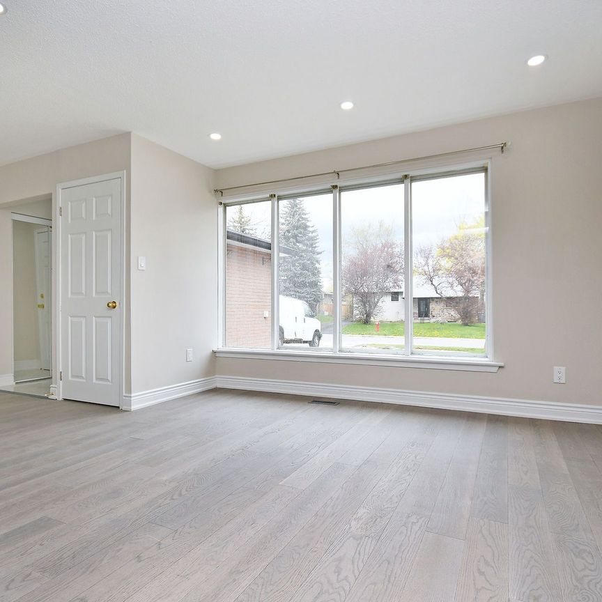 For Lease - 156 Folkstone Crescent, Brampton, Ontario - Photo 1