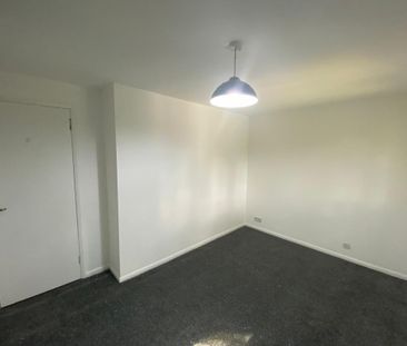Robson Grove, Govanhill | £750 Monthly - Photo 4