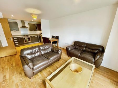2 bedroom flat to rent - Photo 3