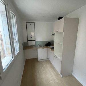 Location Appartement 2 pièces 42m² - Photo 2