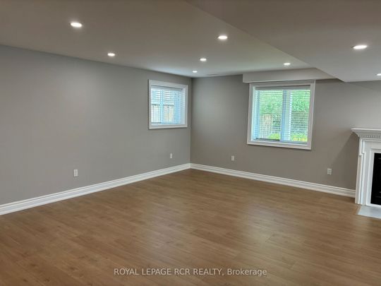 For Lease - 35 Sandringham Circle, Orangeville, Ontario - Photo 1