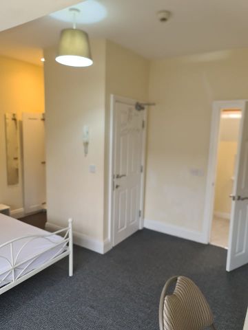 Room in a Shared House, Friars Road, CV1 - Photo 2