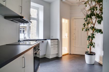 Bo centralt i Kbh. K - Foto 3