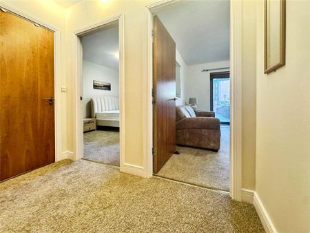 1 bedroom apartment to rent - Photo 4