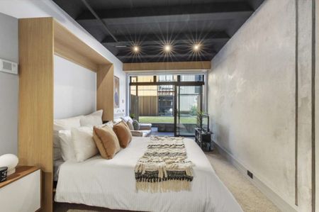 Welcome to apartment 105A in Vedado Apartments. - Photo 5