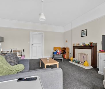 Apt 4 52 Myrtlefield Park, BELFAST, BT9 6NF - Photo 3