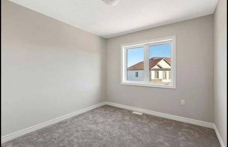For Lease - 765 Linden Drive, Cambridge, Ontario - Photo 3