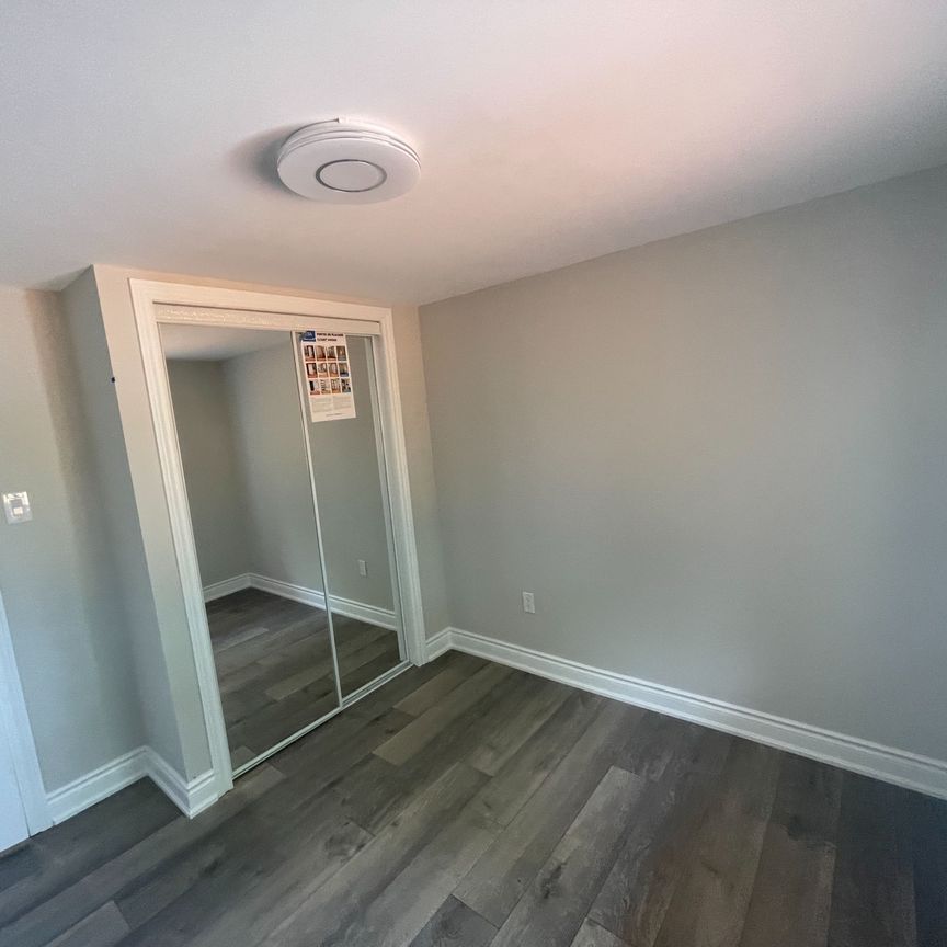 For Lease - 314 Grove Street Unit# Side, Barrie, Ontario - Photo 1