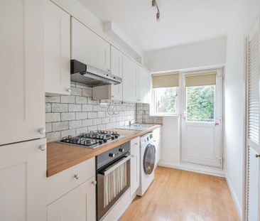 2 bedroom maisonette to rent - Photo 4