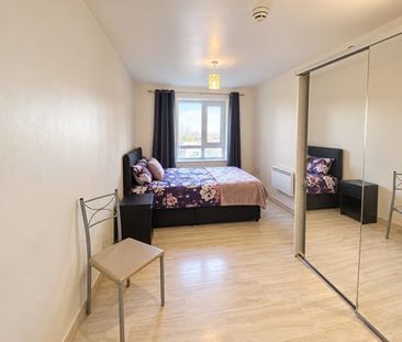2 Bed Flat, Norwood Road, RG1 - Photo 2