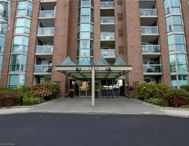 1225 NORTH SHORE Boulevard E Unit# 102 | 1225 NORTH SHORE Boulevard E Unit# 102, Burlington - Photo 1