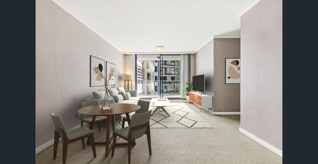 Modern One-Bedroom Unfurnished Apartment in the Heart of Ultimo - Photo 1
