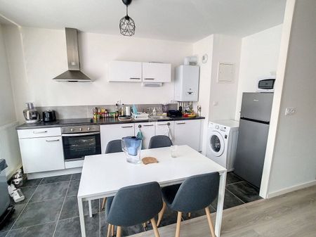 Location appartement 2 pièces 47.75 m² à Laval (53000) - Photo 3